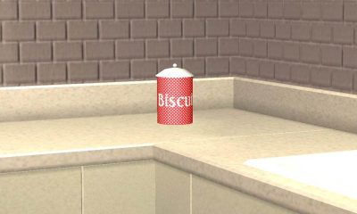 Polkadot Biscuit Tin (Cookie Jar)